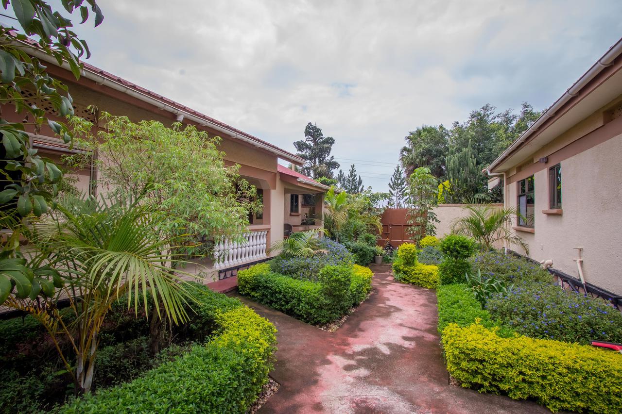 Tuzza Hotel Bushenyi Экстерьер фото