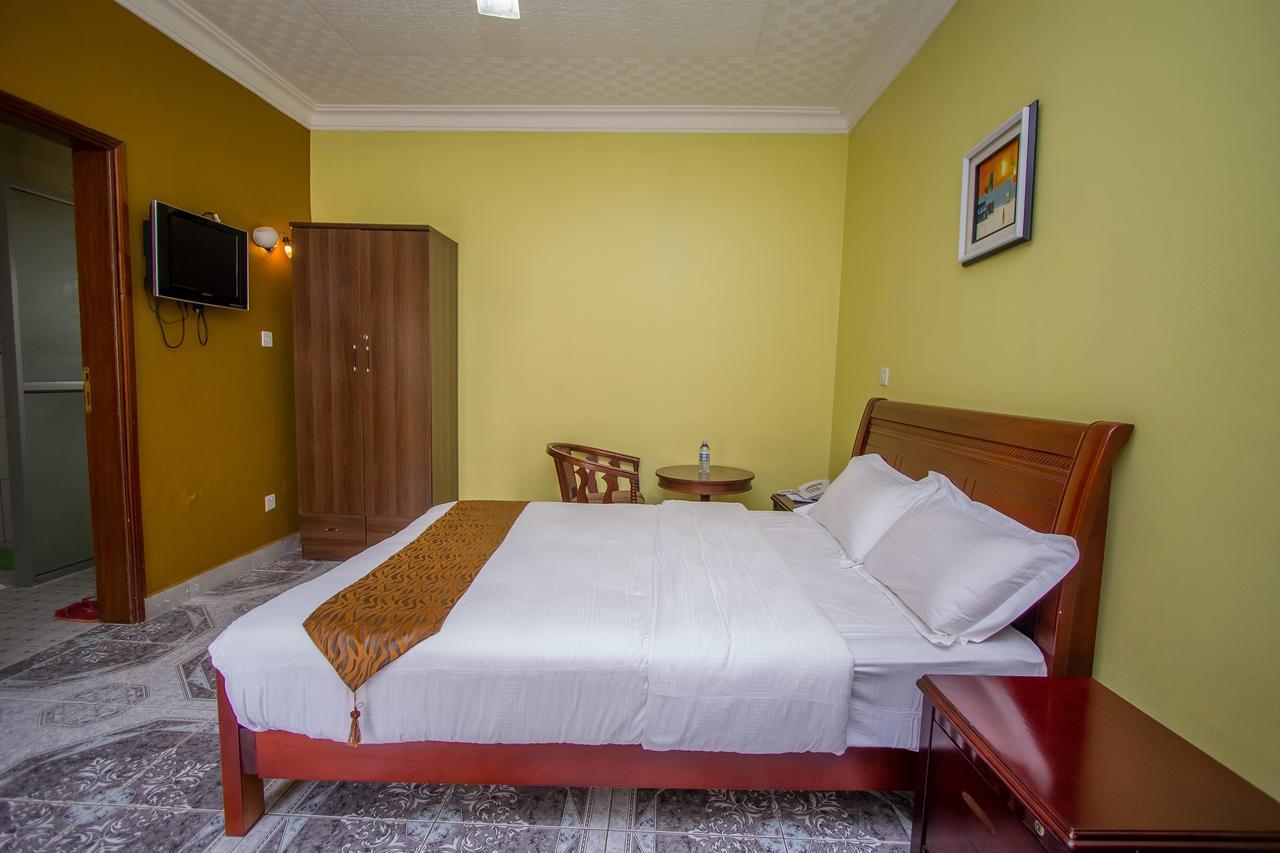Tuzza Hotel Bushenyi Экстерьер фото