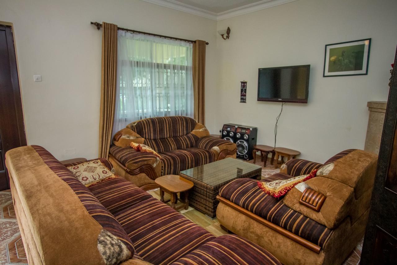 Tuzza Hotel Bushenyi Экстерьер фото