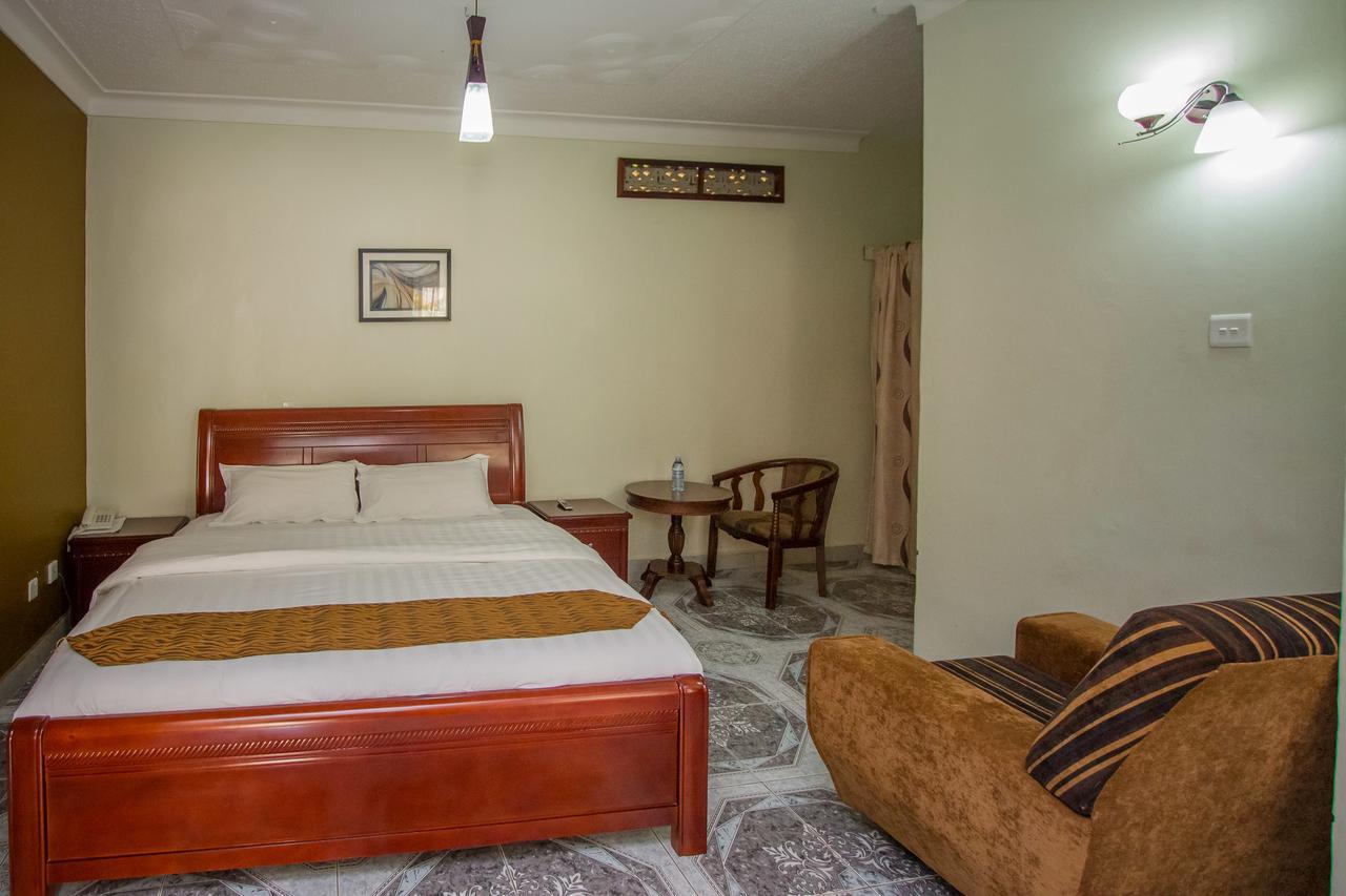 Tuzza Hotel Bushenyi Экстерьер фото