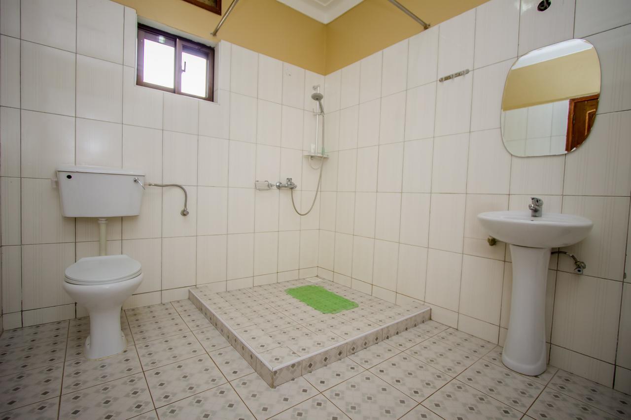 Tuzza Hotel Bushenyi Экстерьер фото