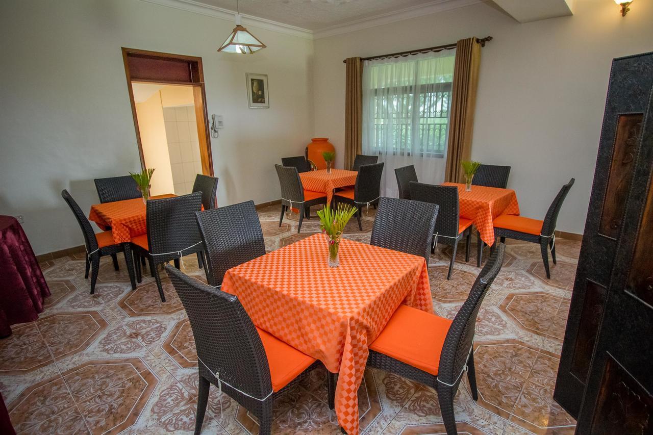 Tuzza Hotel Bushenyi Экстерьер фото