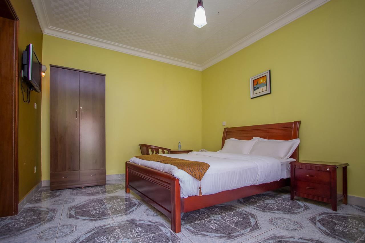 Tuzza Hotel Bushenyi Экстерьер фото